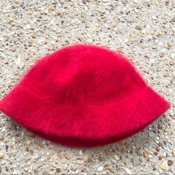 Arlin Angora Blend Red Hat - Picture 4 of 7